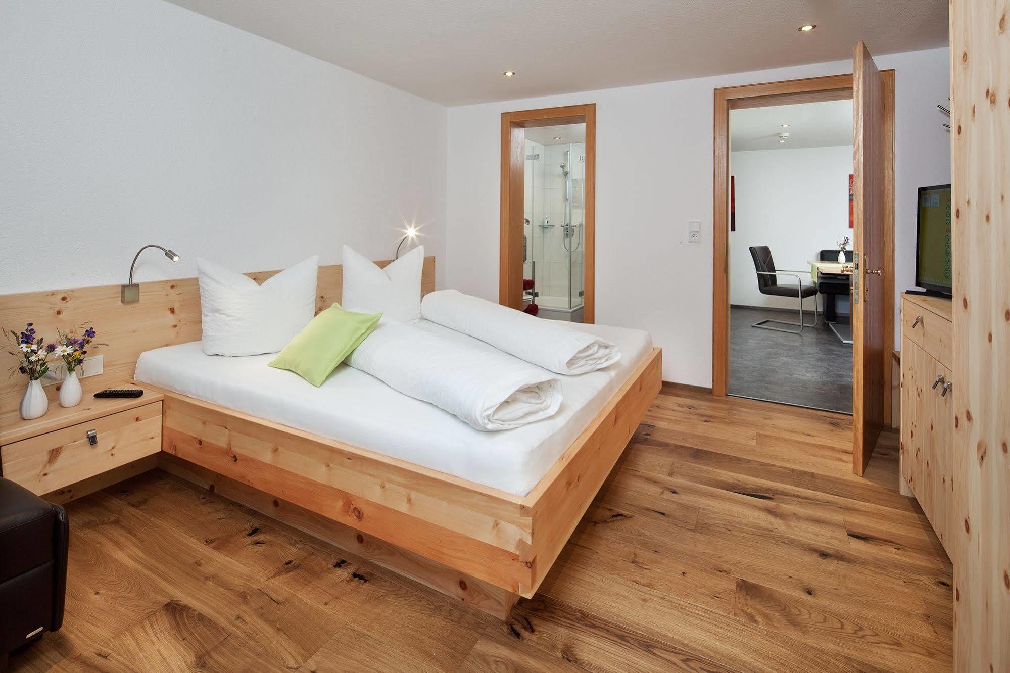 Aparthotel Brunnenhof Damuels Exterior photo
